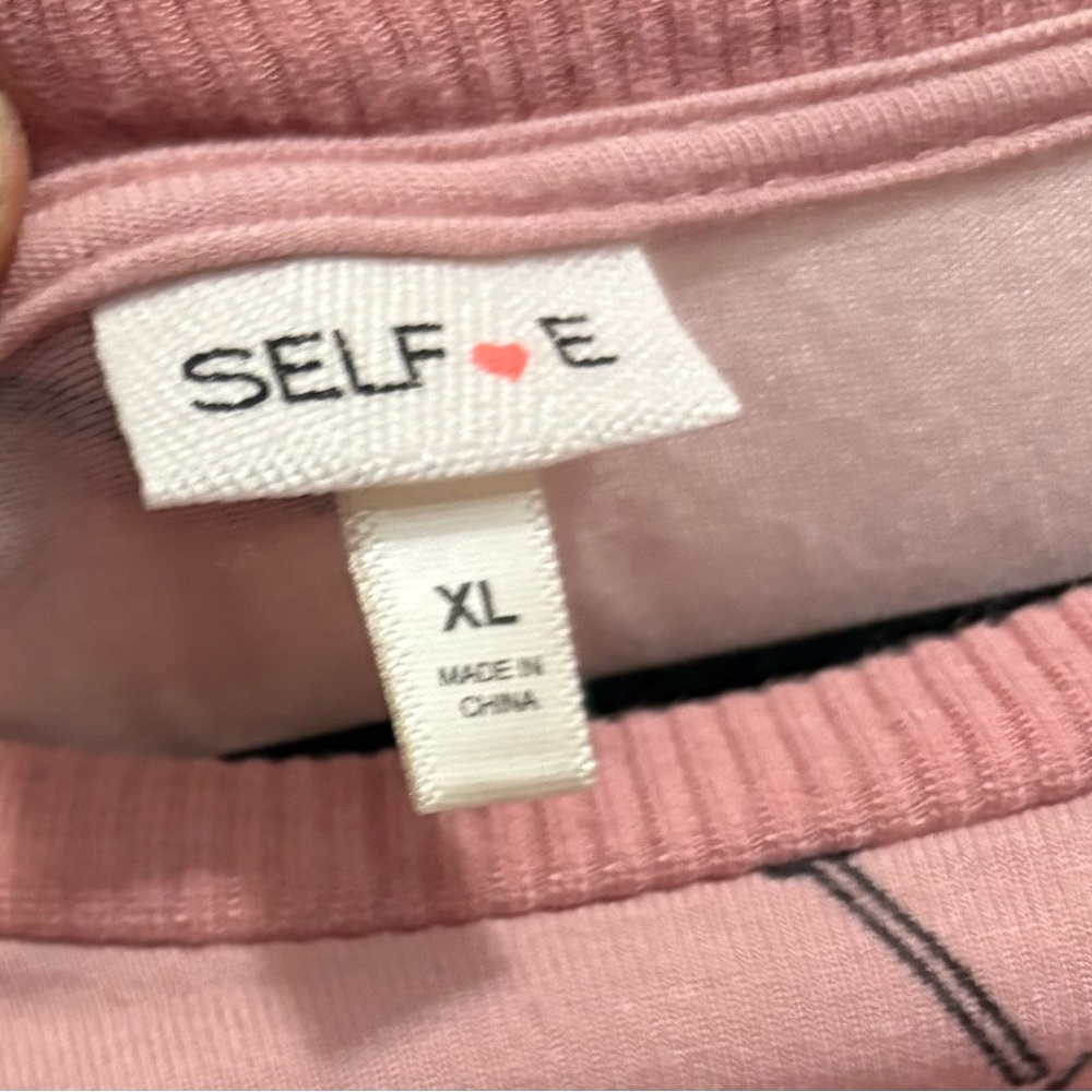 ELF Pink Graphic T-Shirt - Picture 3 of 4